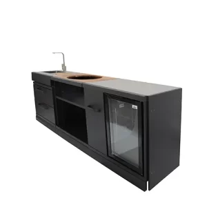 GRLLR Connect ekspanzijski modul prikazan kao proširenje vanjske kuhinje, idealno za dodatni prostor i fleksibilnost pri kuhanju.