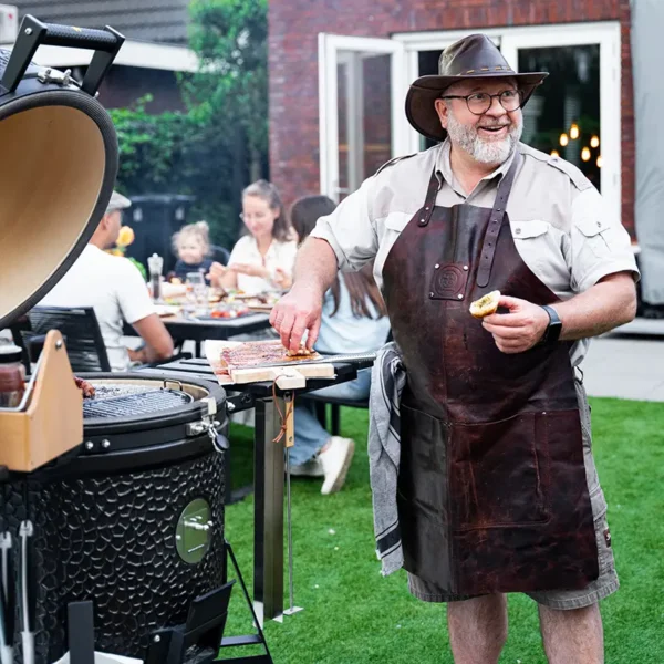 GRLLR logo prikazan kao moderan i prepoznatljiv vizualni identitet brenda specijaliziranog za premium roštilje i opremu.